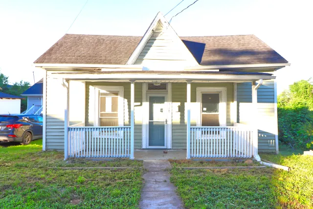 518 Patton AVE NW