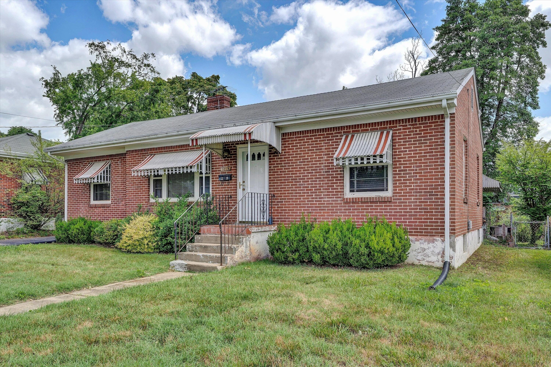 5219 Hearthstone RD NW - Photo 2