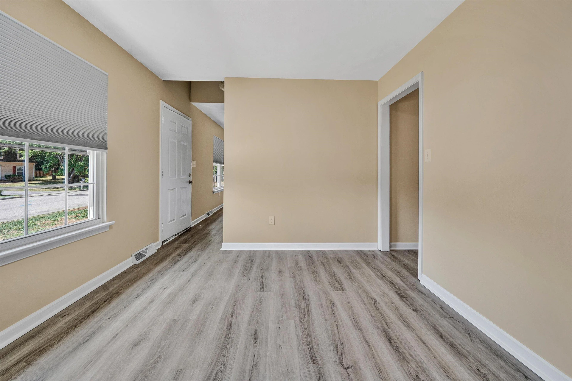 2701 Bluefield BLVD SW - Photo 12