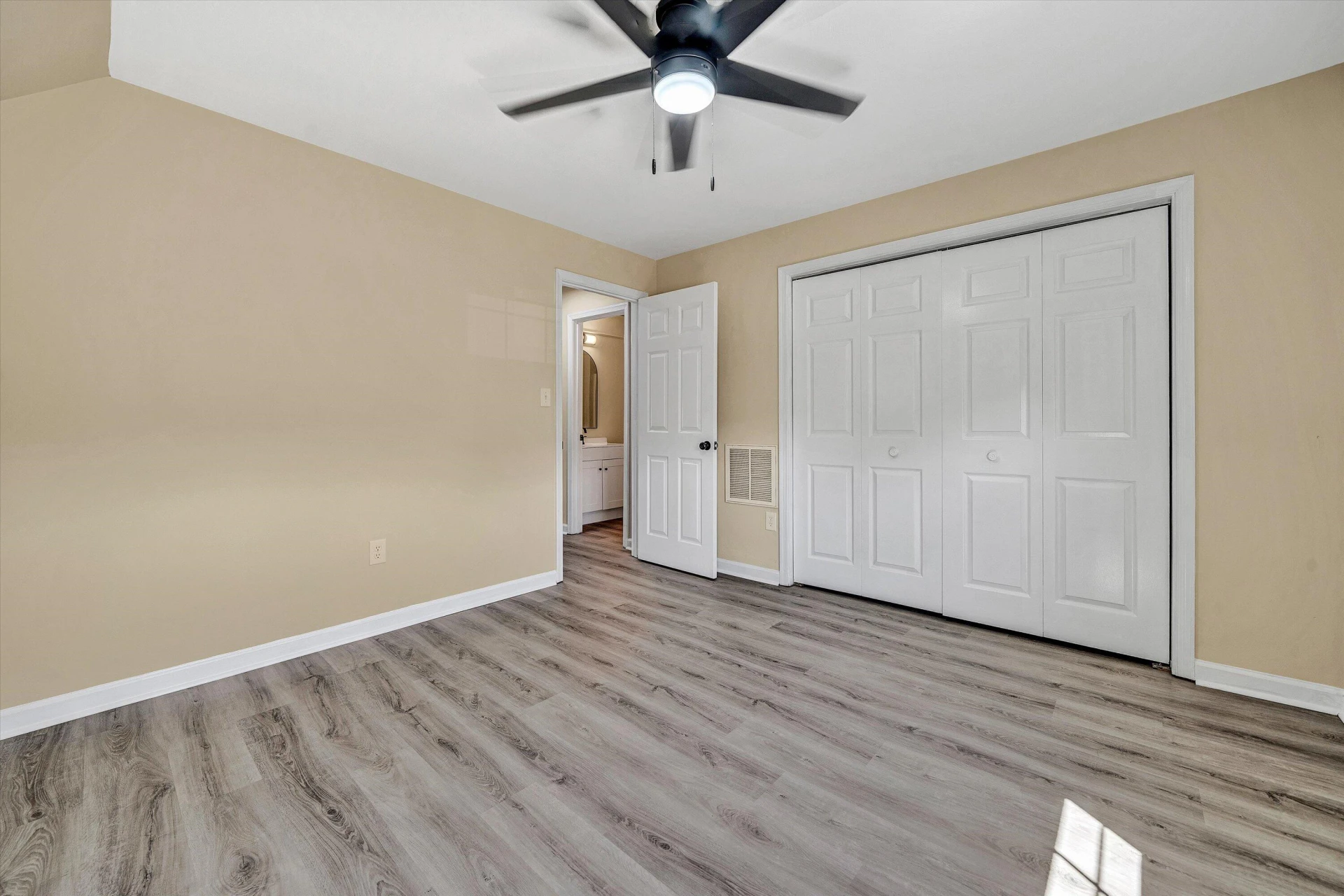 2701 Bluefield BLVD SW - Photo 19
