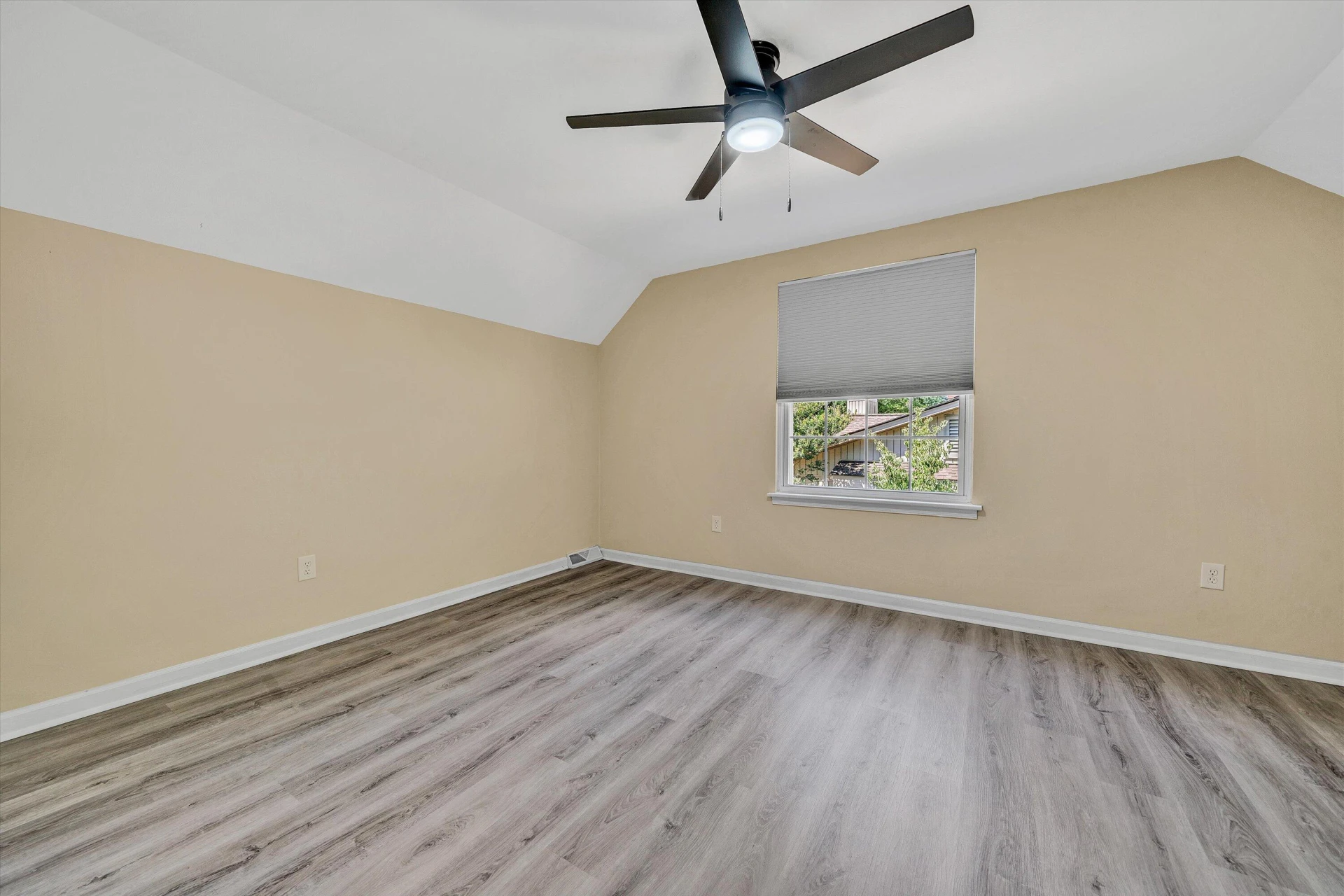 2701 Bluefield BLVD SW - Photo 23