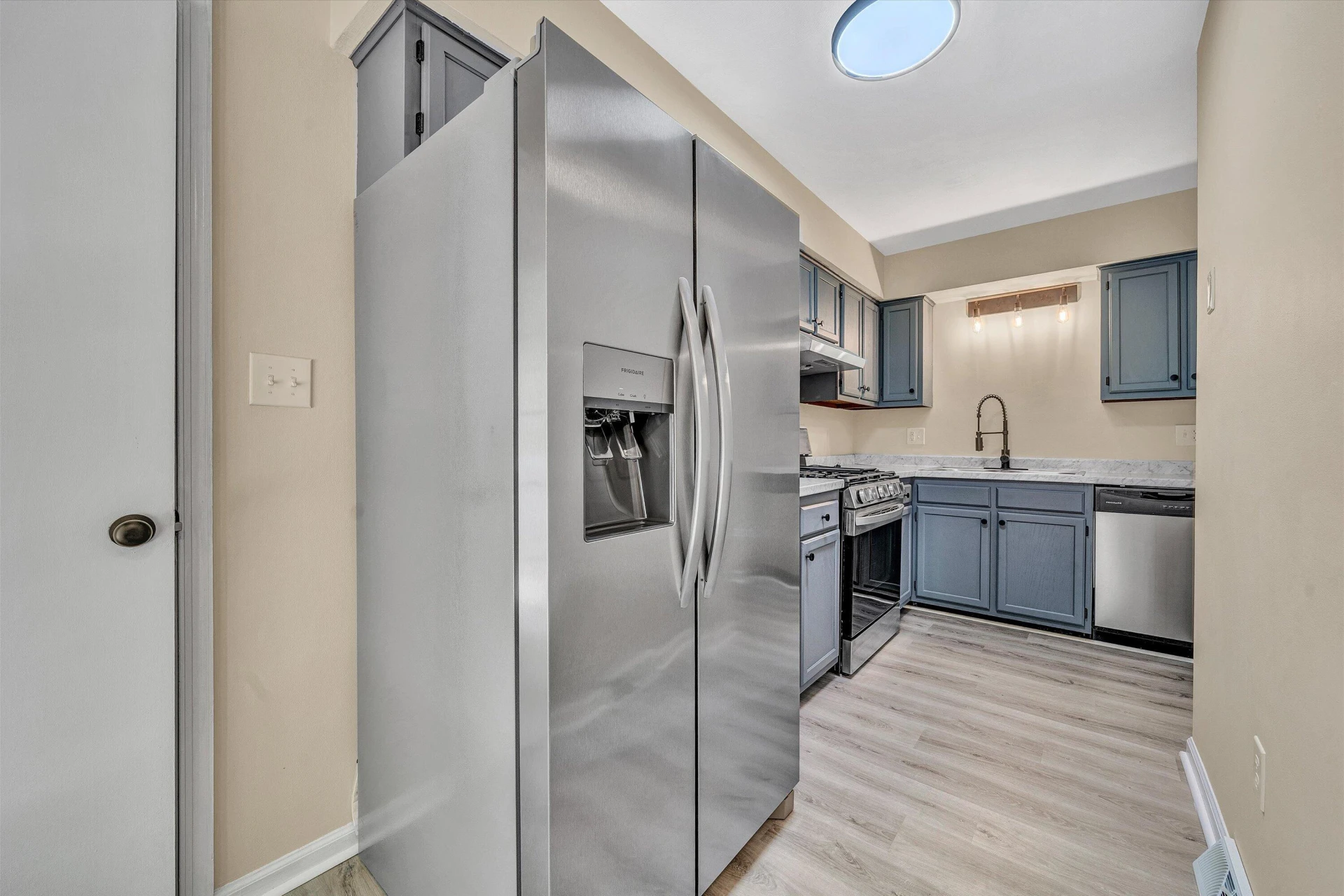 2701 Bluefield BLVD SW - Photo 9