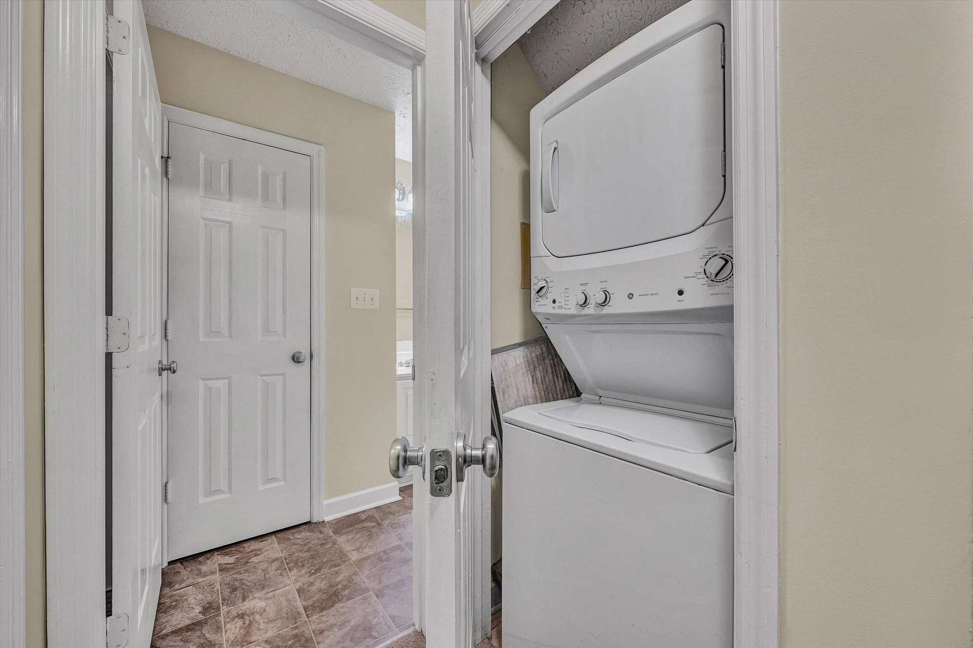 1400 Rigby ST NE - Photo 15
