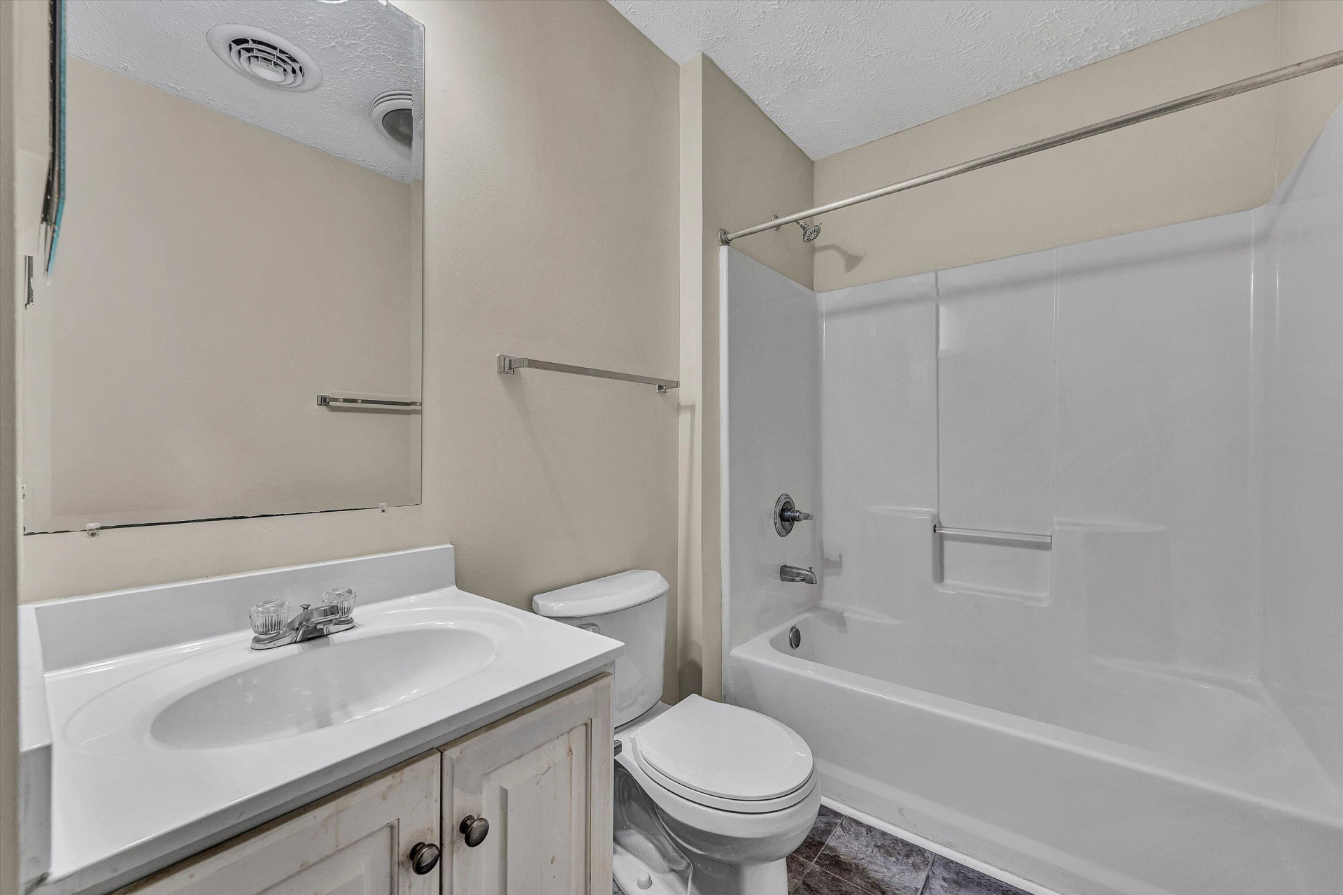1400 Rigby ST NE - Photo 16