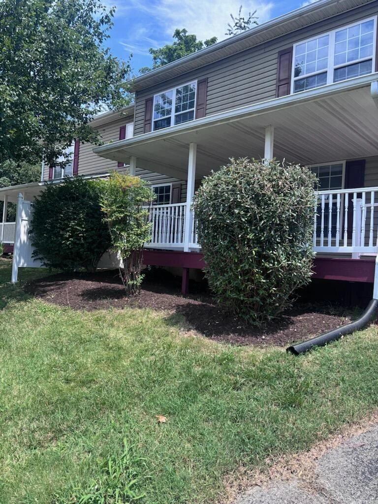 1400 Rigby ST NE - Photo 3