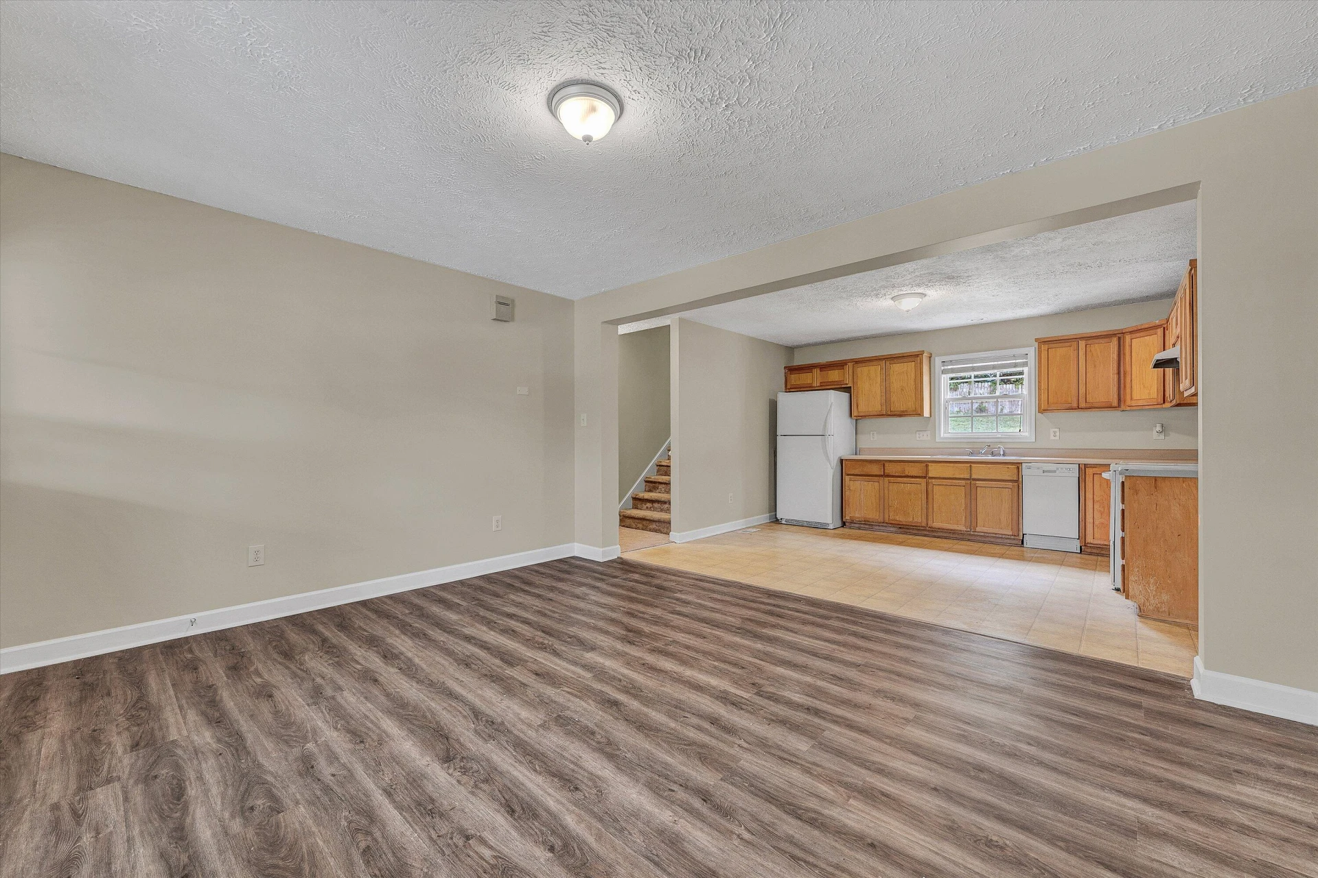 1400 Rigby ST NE - Photo 9