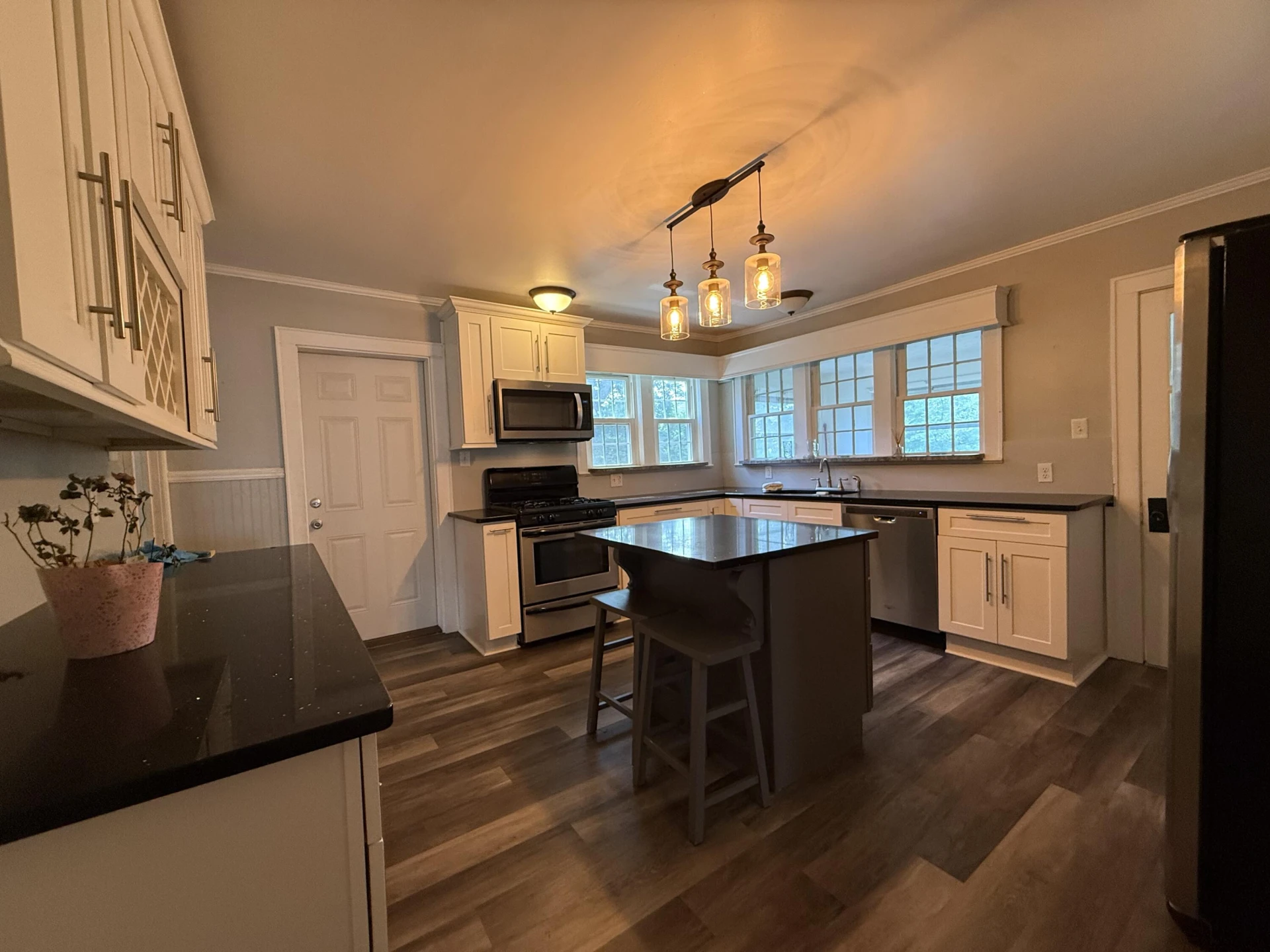 819 Palace BLVD - Photo 14