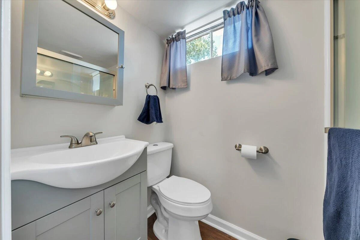 2834 Neil DR - Photo 29