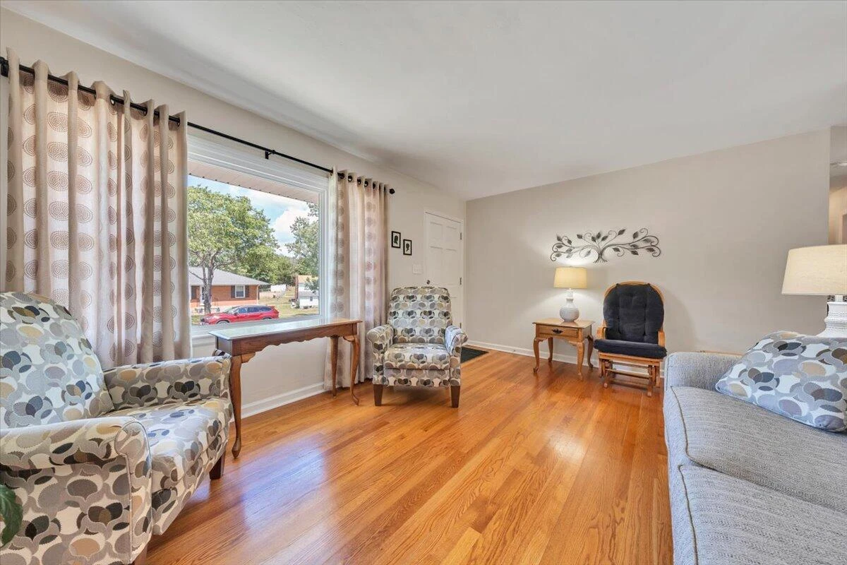 2834 Neil DR - Photo 6