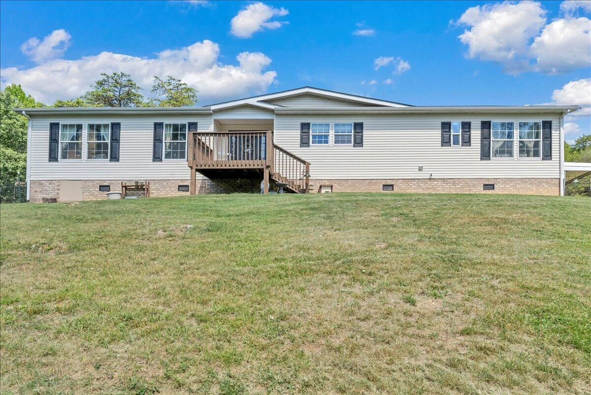833 Gravel Hill RD
