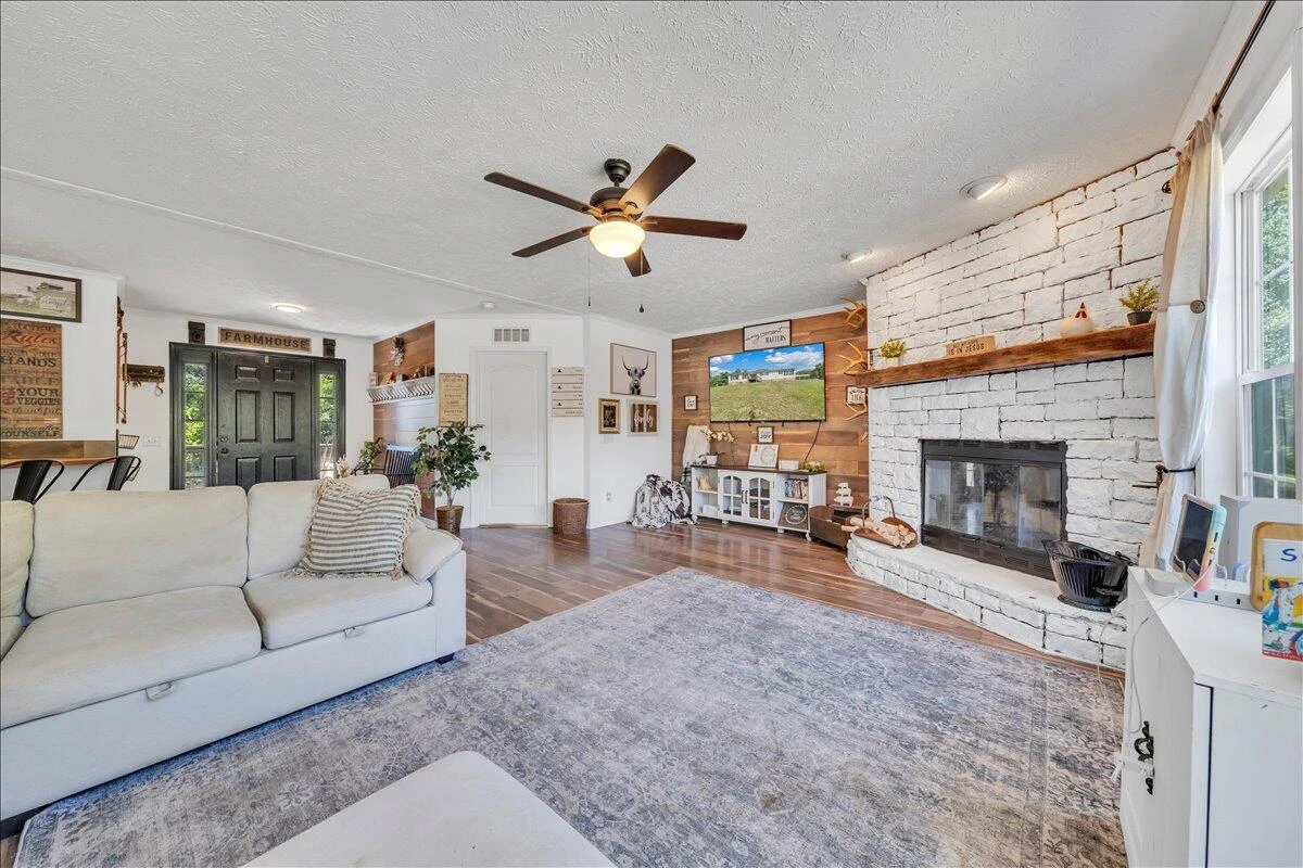 833 Gravel Hill RD - Photo 12