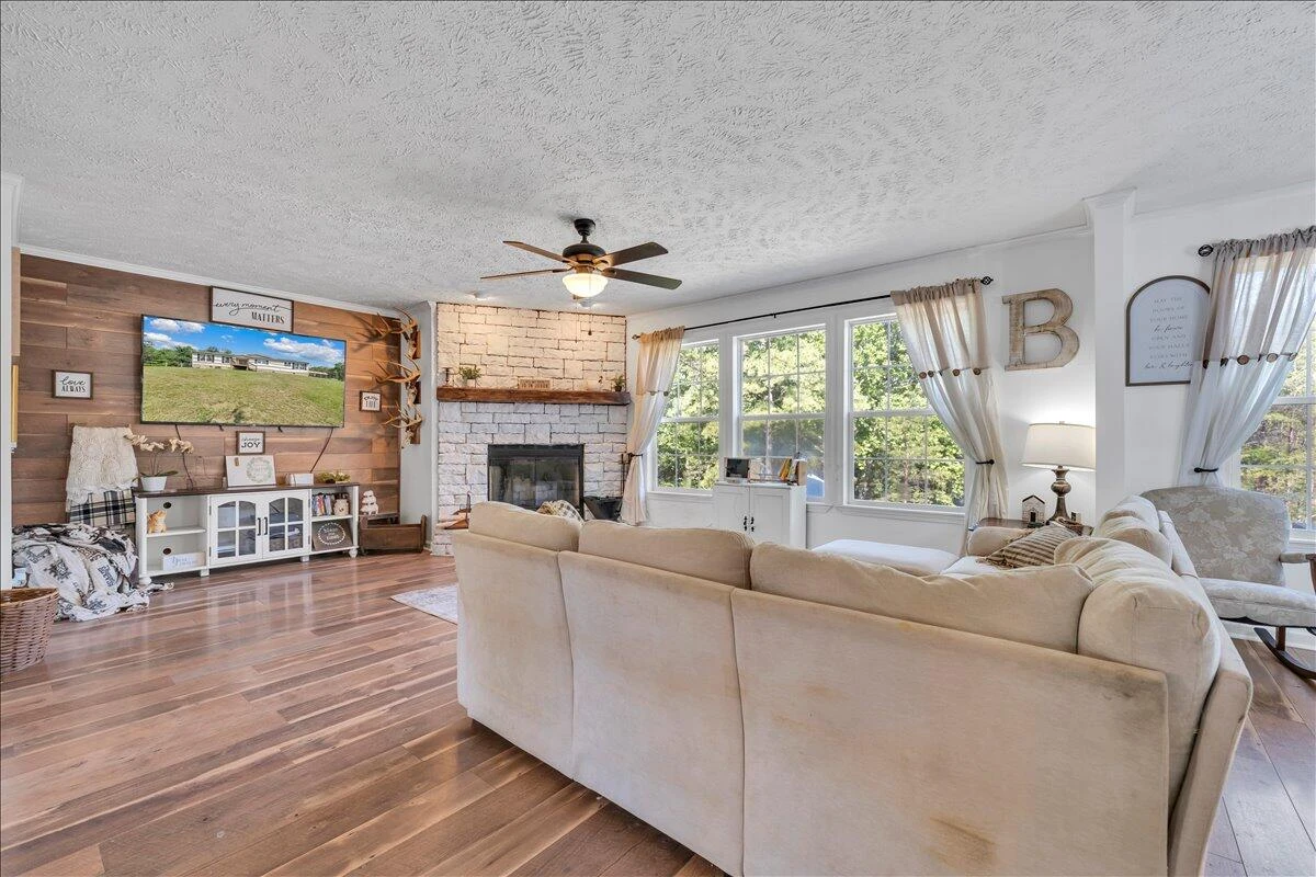 833 Gravel Hill RD - Photo 9
