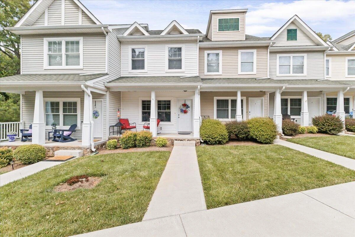 231 Mountain Cove DR ## A-2 - Photo 5