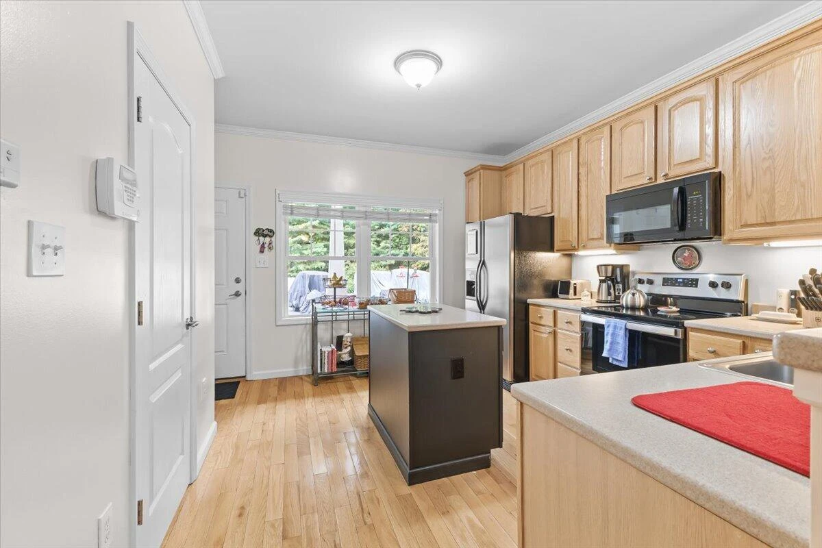 231 Mountain Cove DR ## A-2 - Photo 10