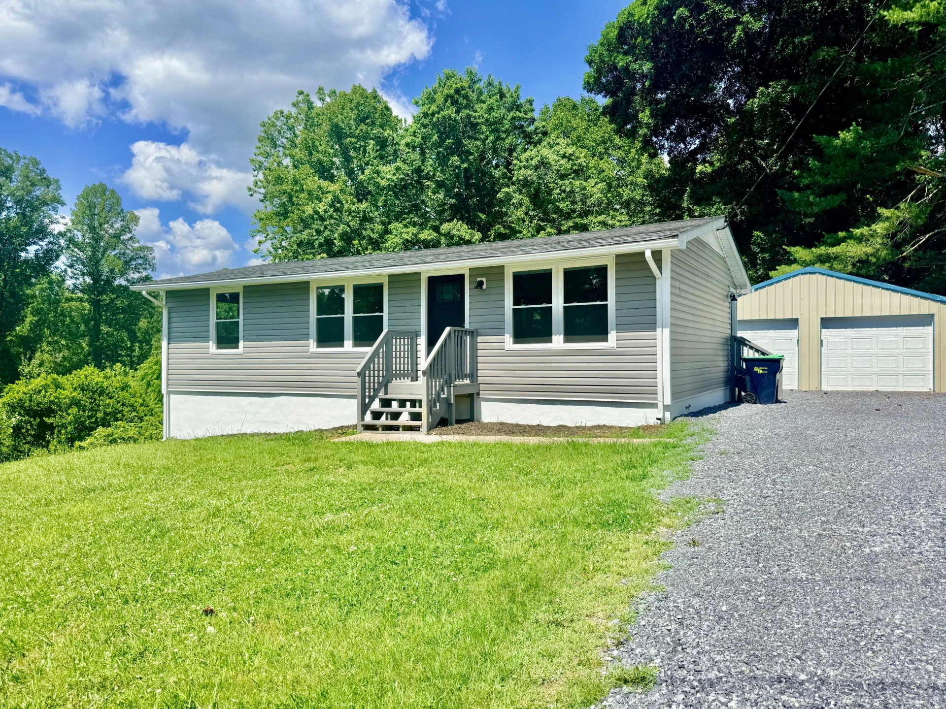 121 Irene DR