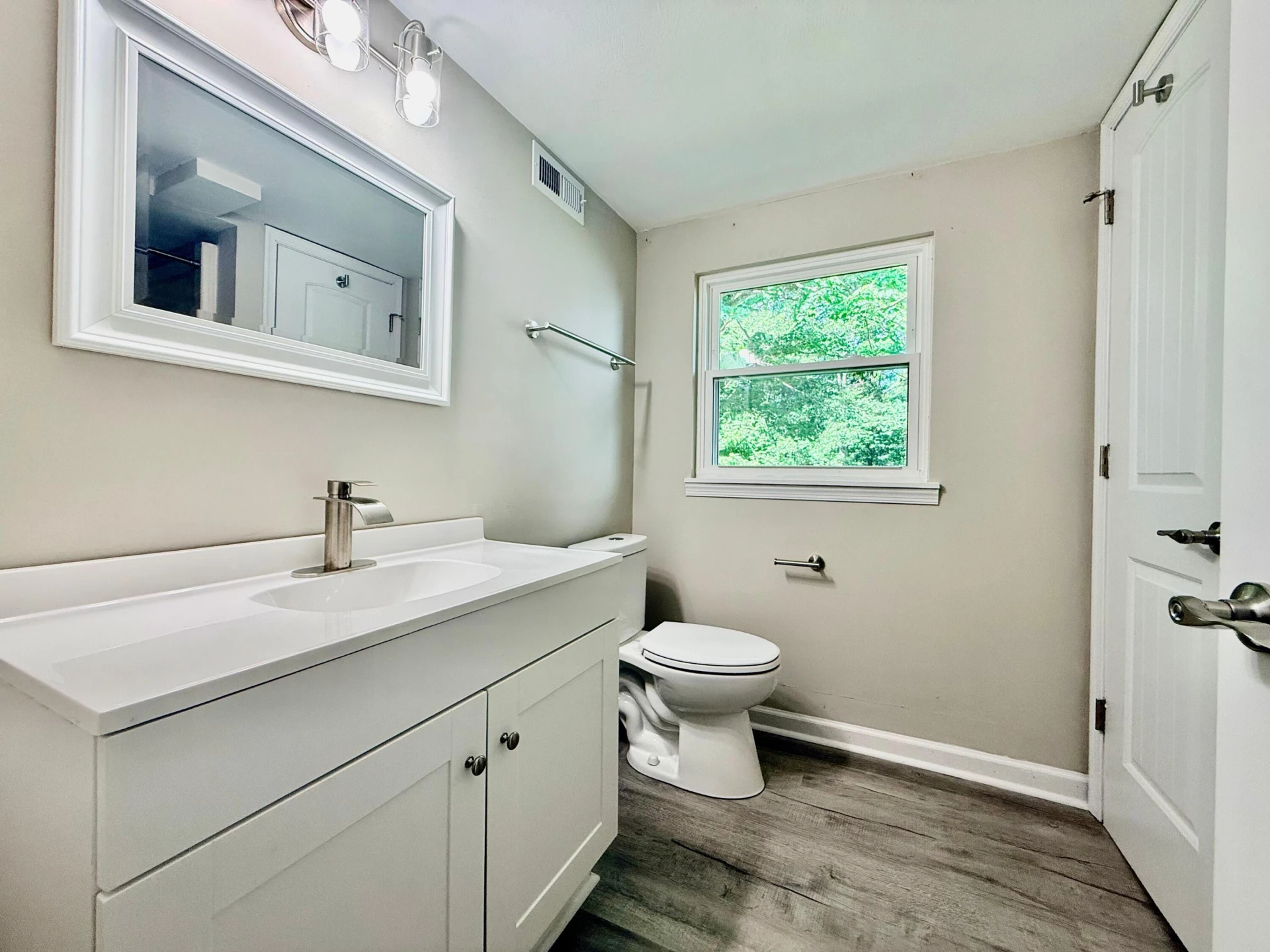 121 Irene DR - Photo 14
