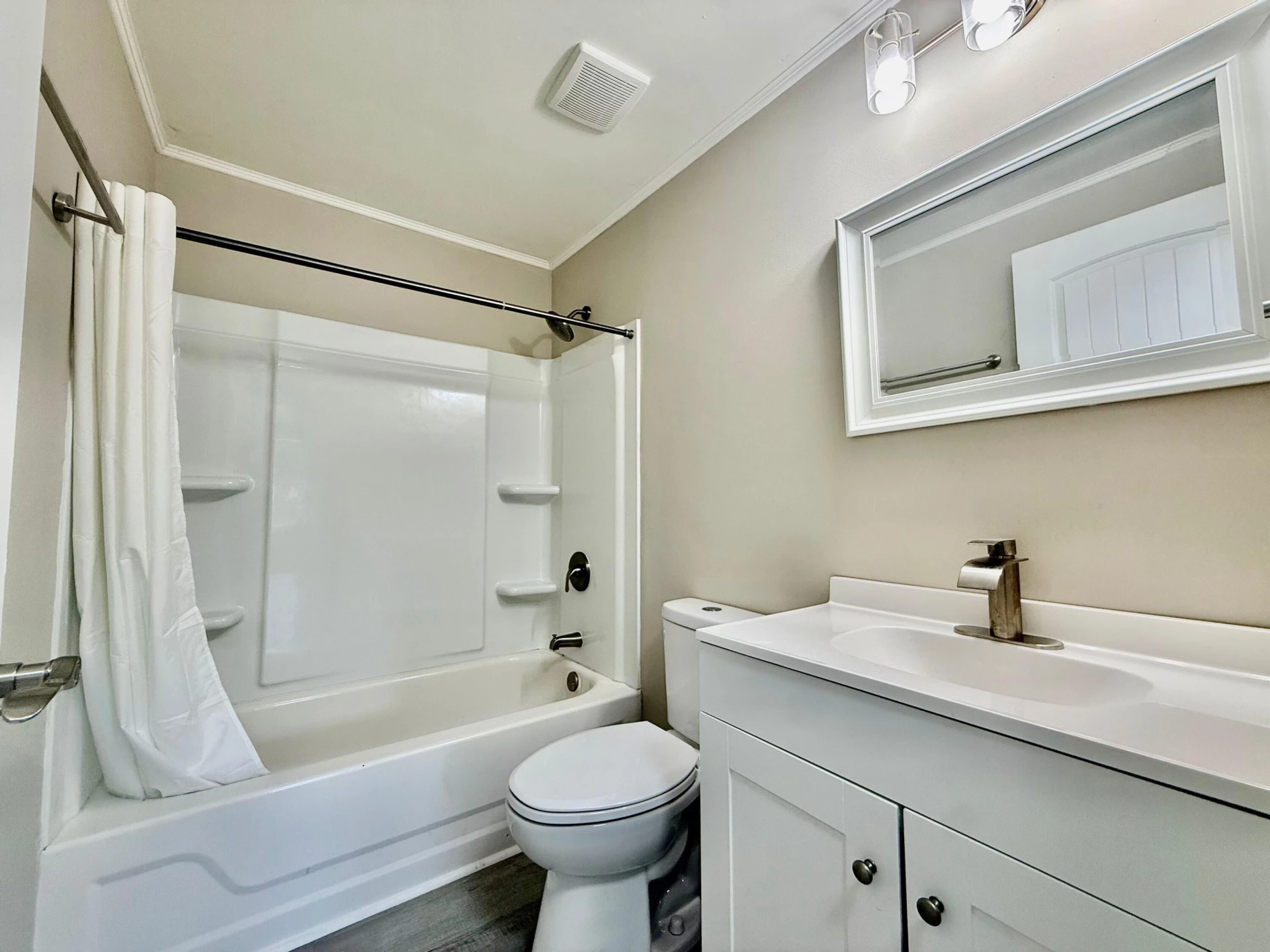 121 Irene DR - Photo 8