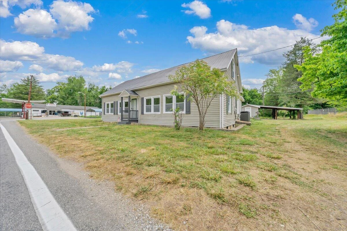 116 Henry Fork RD