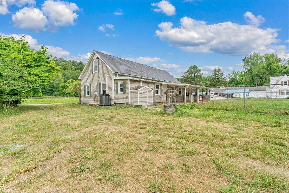 116 Henry Fork RD - Photo 20