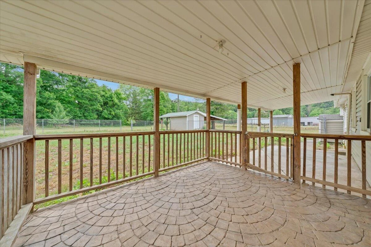 116 Henry Fork RD - Photo 22