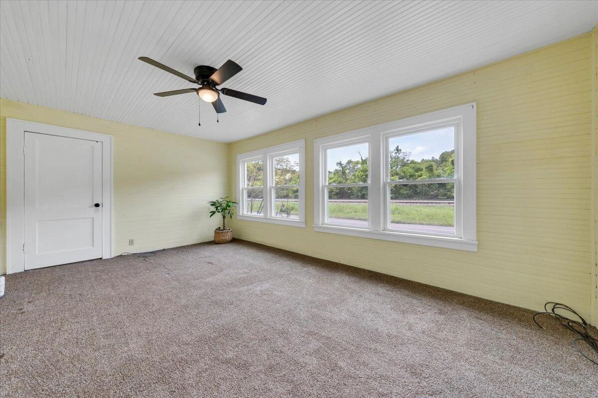 116 Henry Fork RD - Photo 33