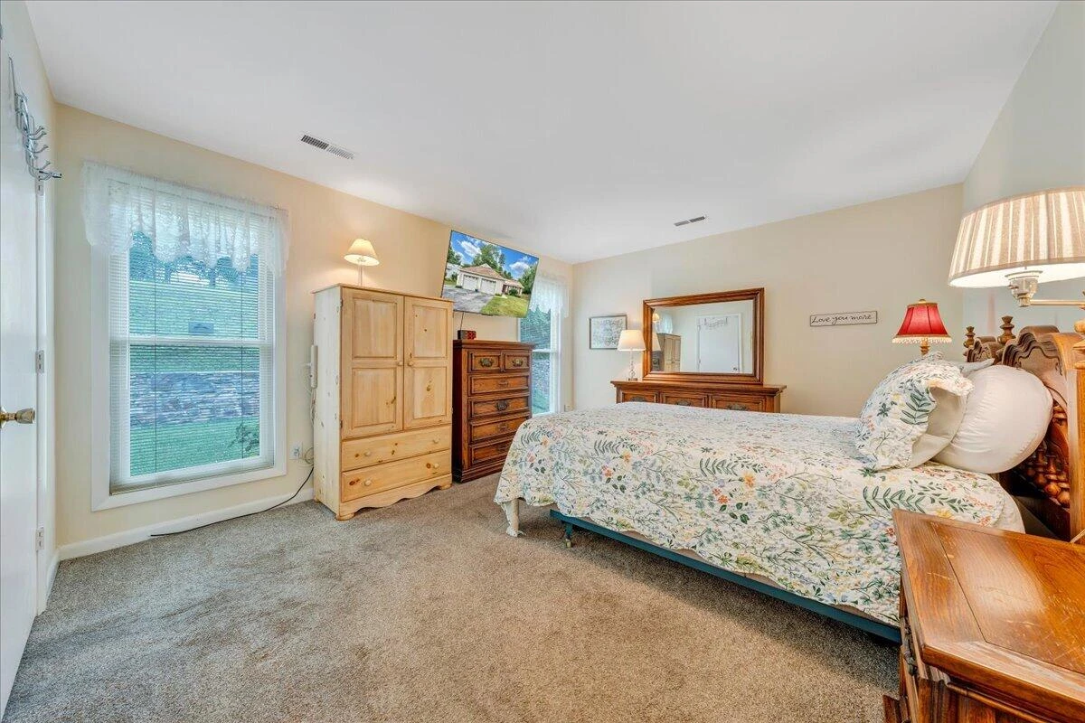 7029 Autumn Wood LN - Photo 20