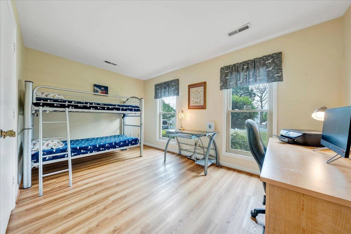 7029 Autumn Wood LN - Photo 26