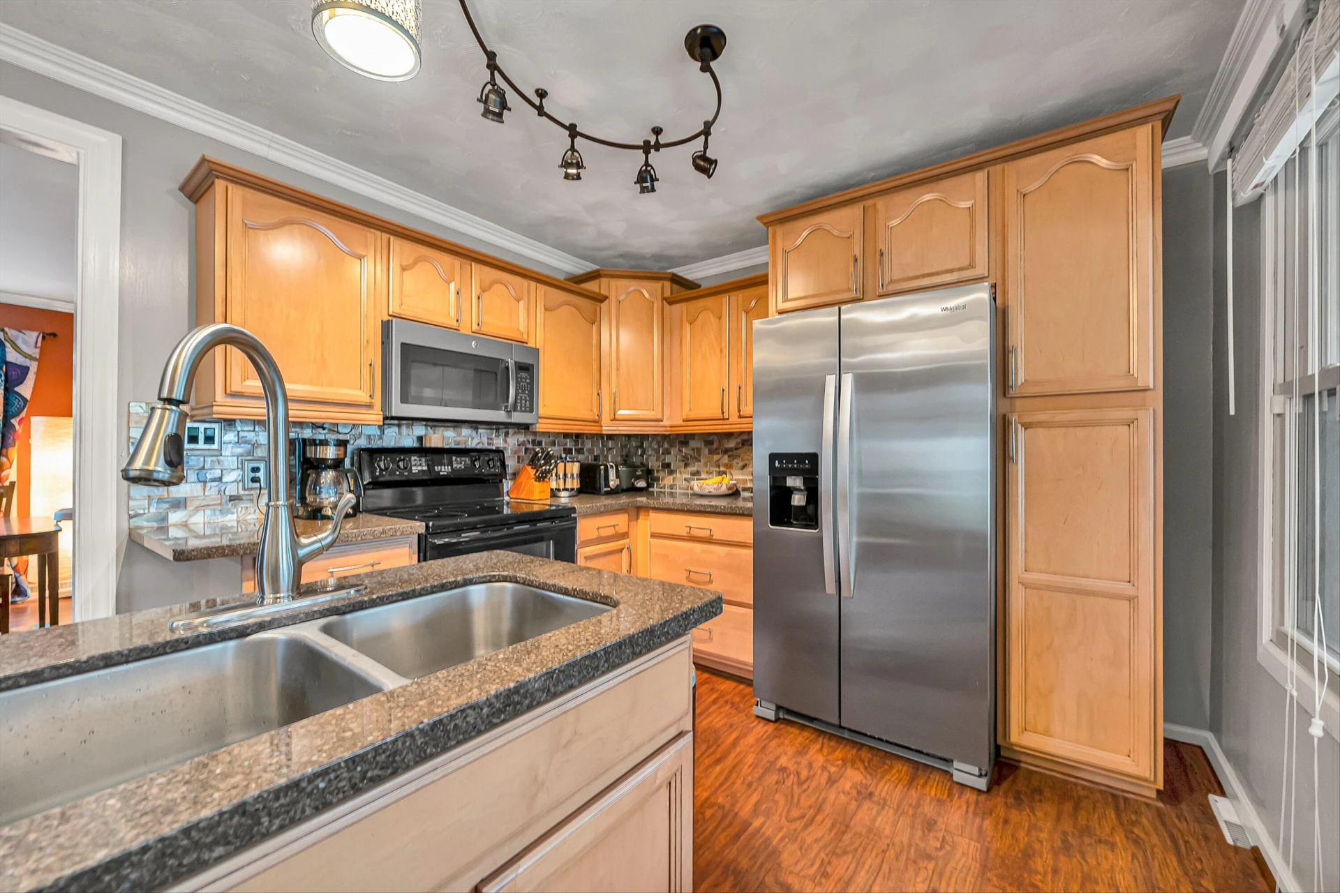 5733 Sierra DR - Photo 12