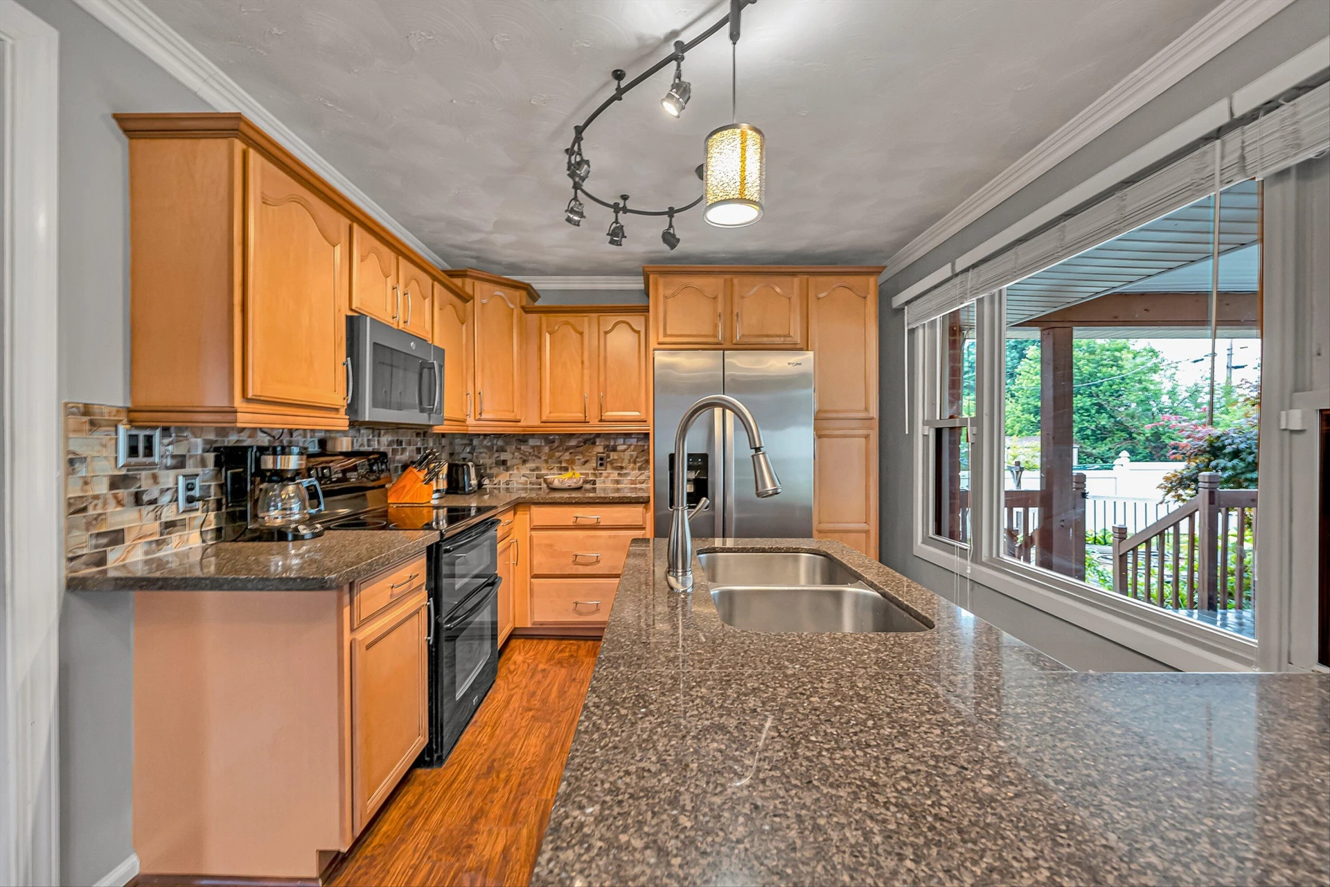 5733 Sierra DR - Photo 13