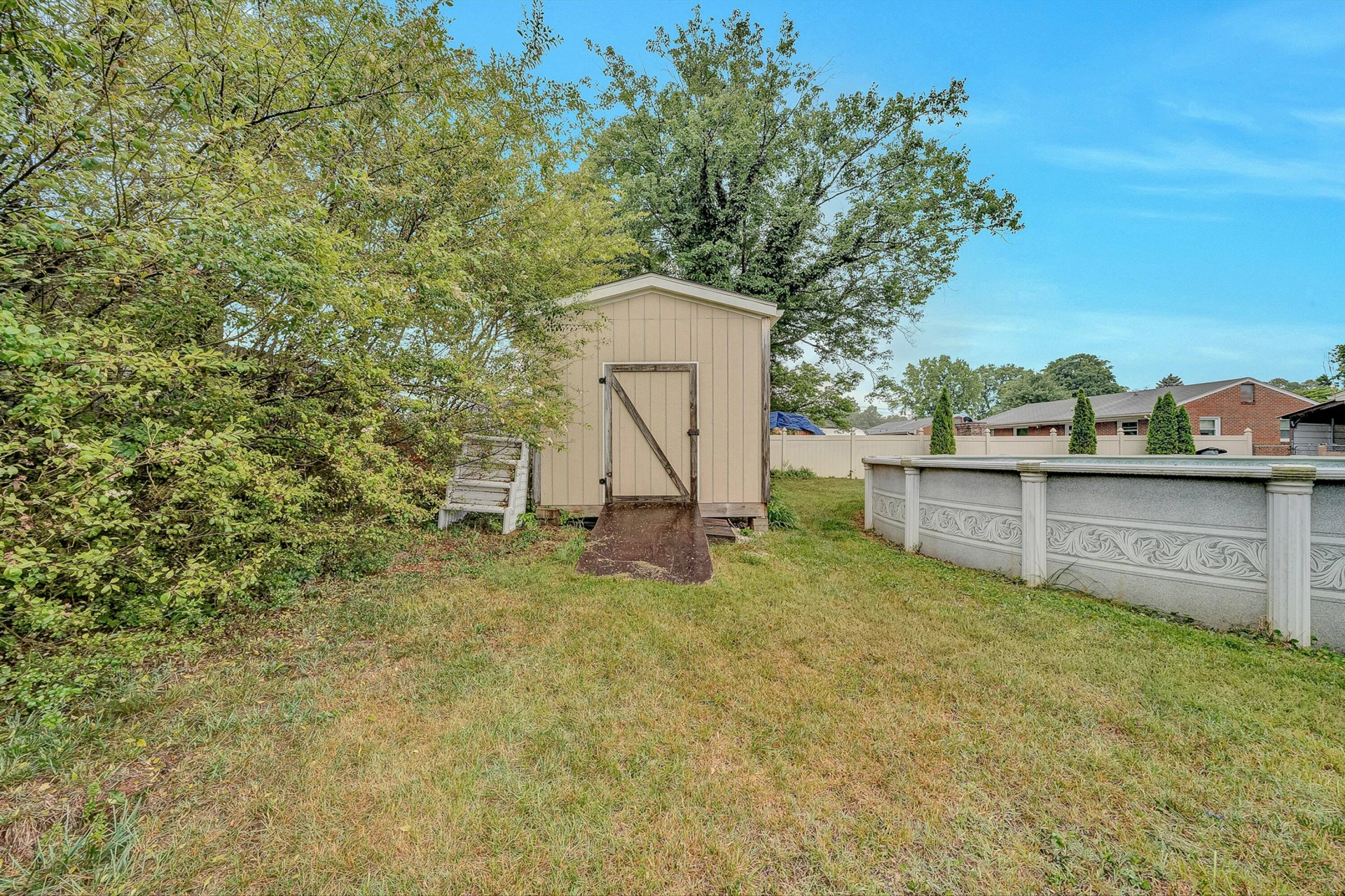 5733 Sierra DR - Photo 36