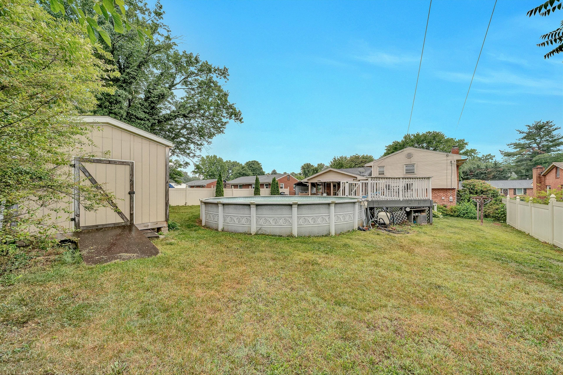 5733 Sierra DR - Photo 37