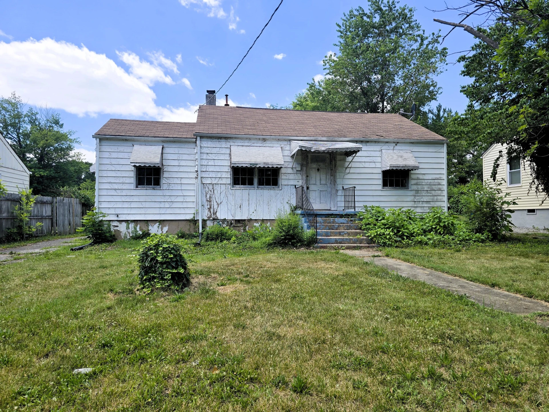 1430 Forest Park BLVD NW - Photo 2