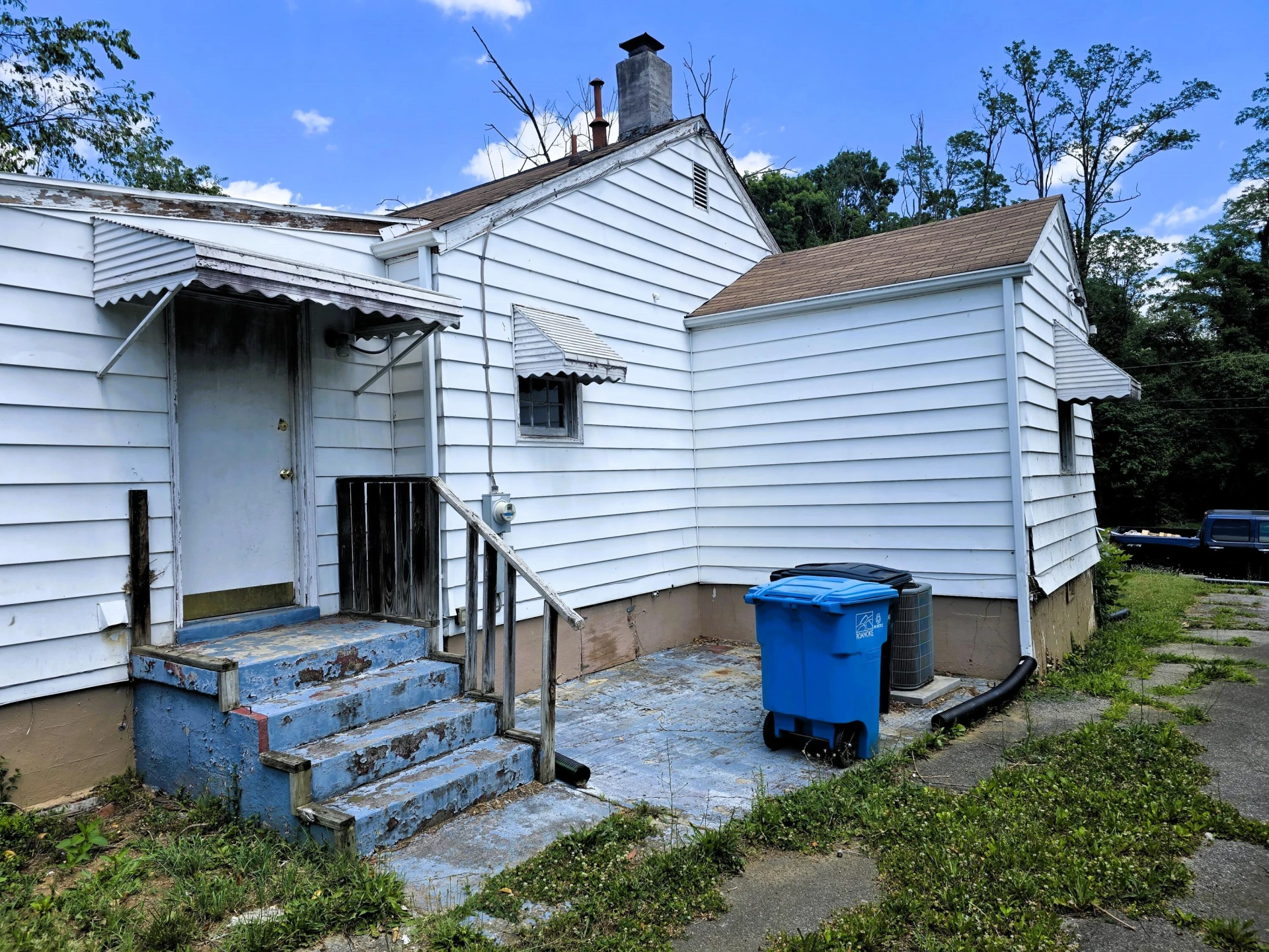 1430 Forest Park BLVD NW - Photo 5