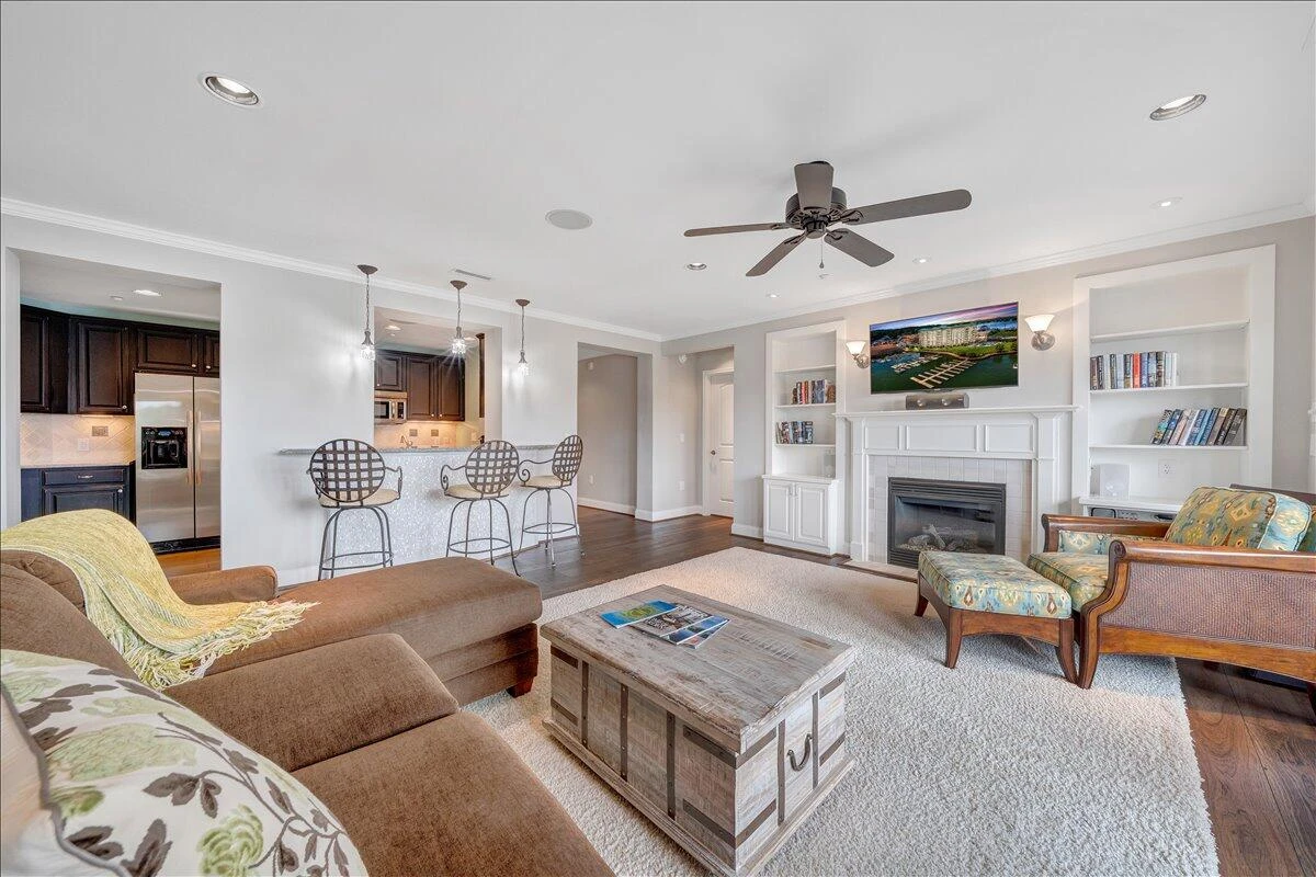 100 Bridgewater Pointe PL #303 - Photo 11