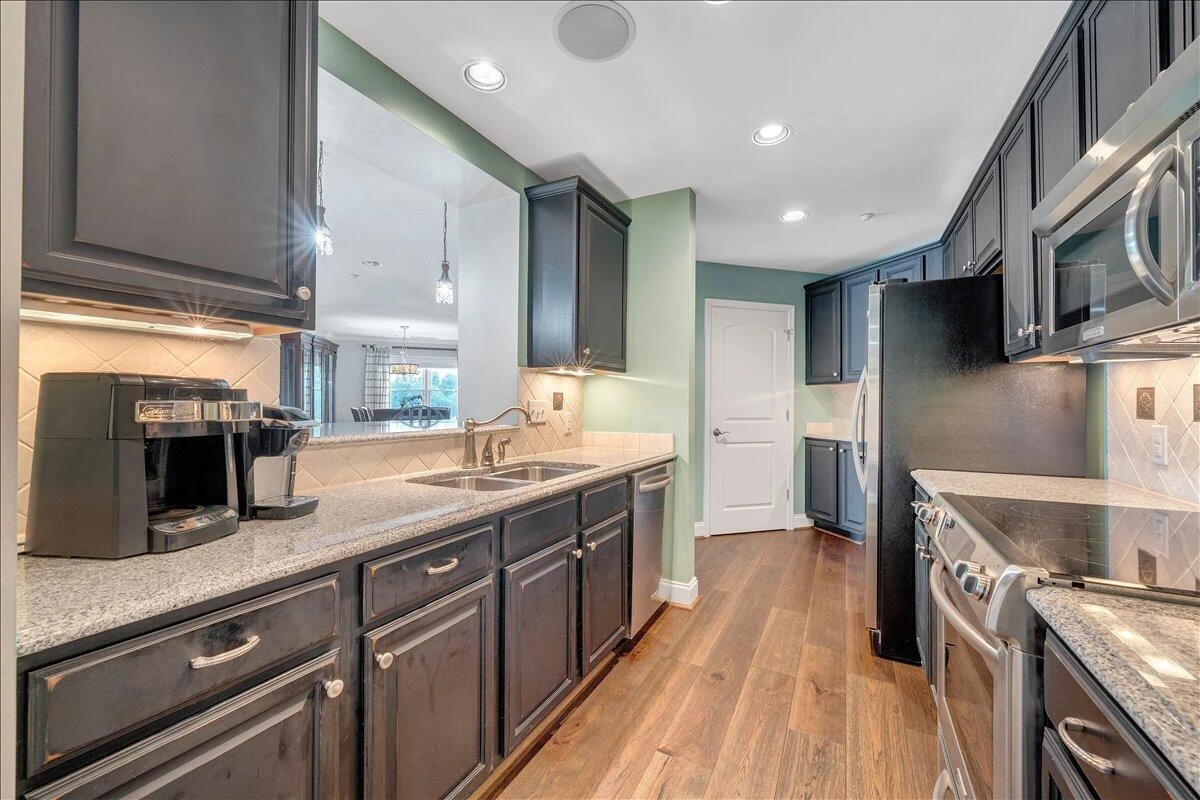 100 Bridgewater Pointe PL #303 - Photo 17