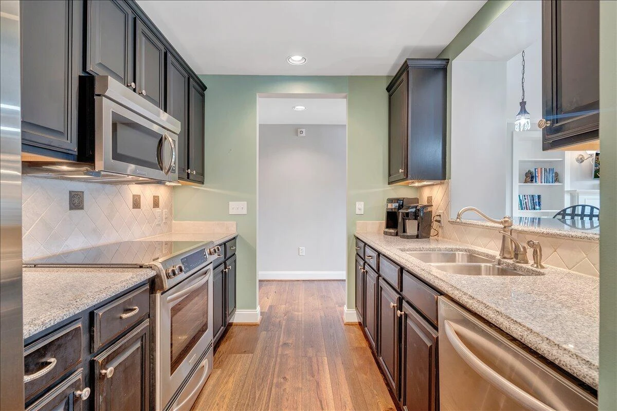 100 Bridgewater Pointe PL #303 - Photo 20