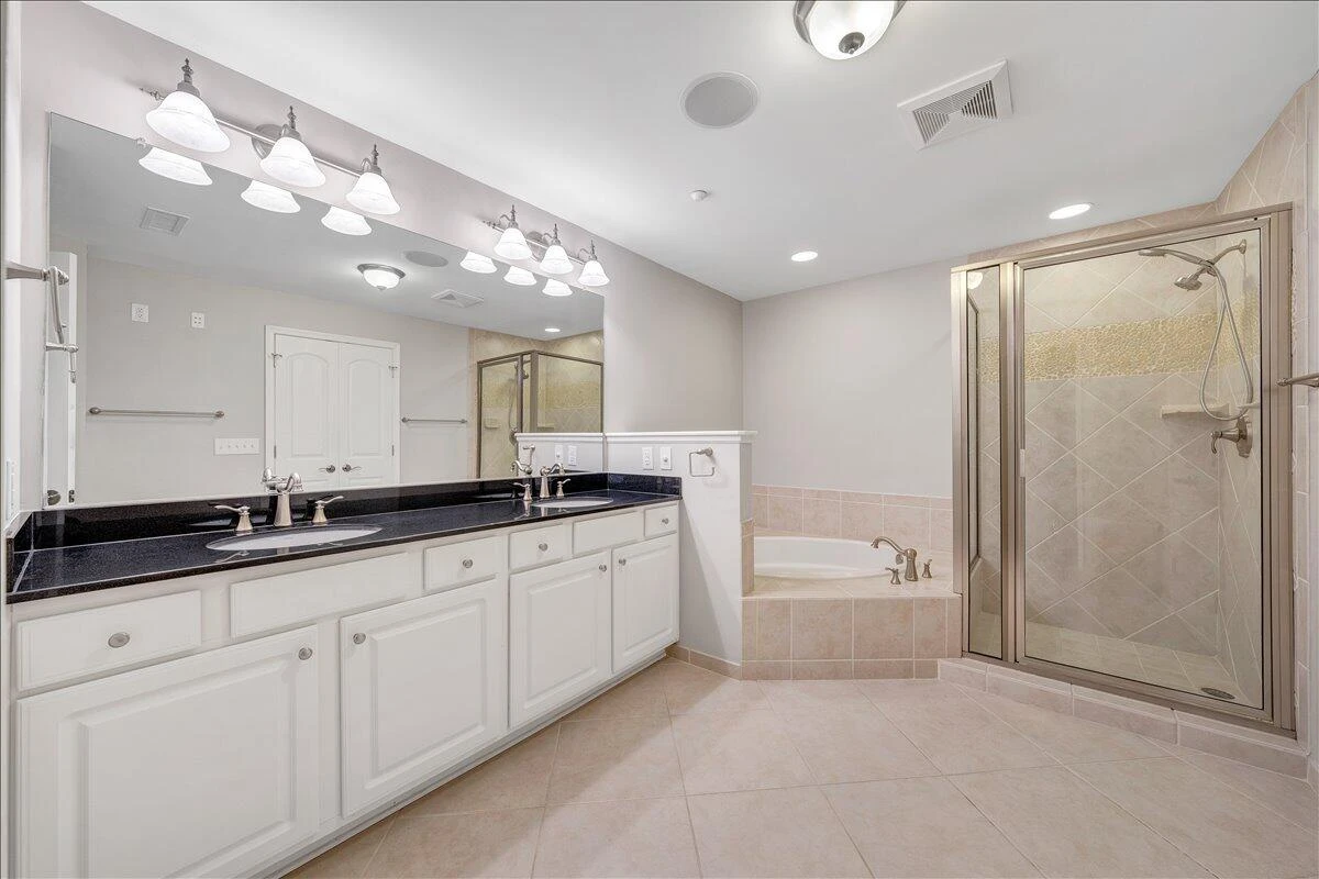 100 Bridgewater Pointe PL #303 - Photo 25