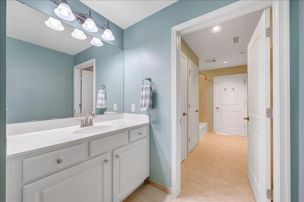 100 Bridgewater Pointe PL #303 - Photo 35