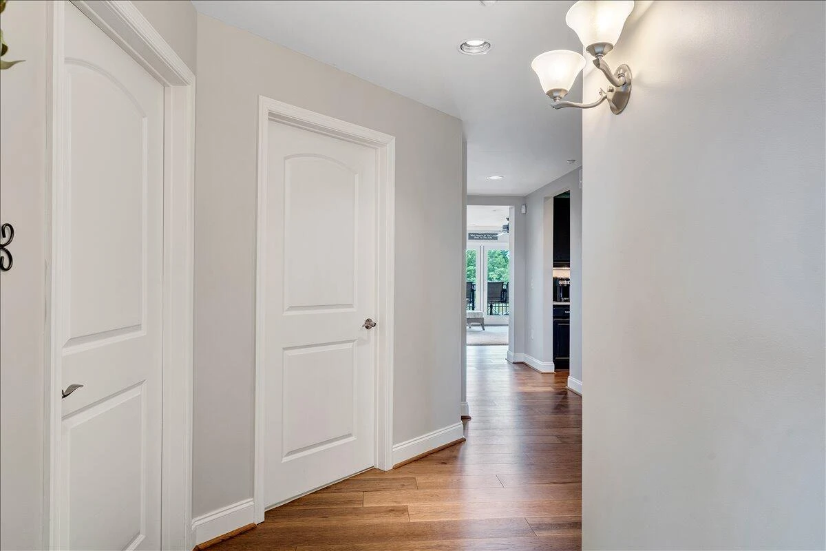 100 Bridgewater Pointe PL #303 - Photo 4