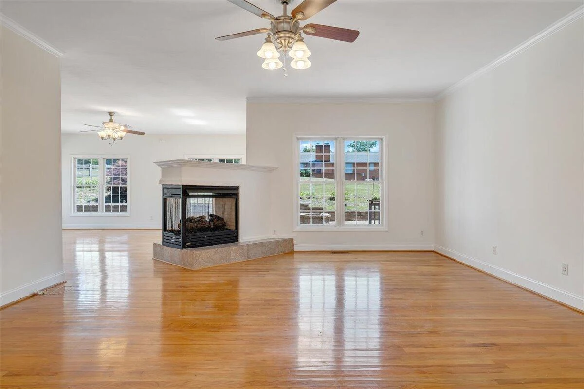 1619 Sterling Place CIR - Photo 11