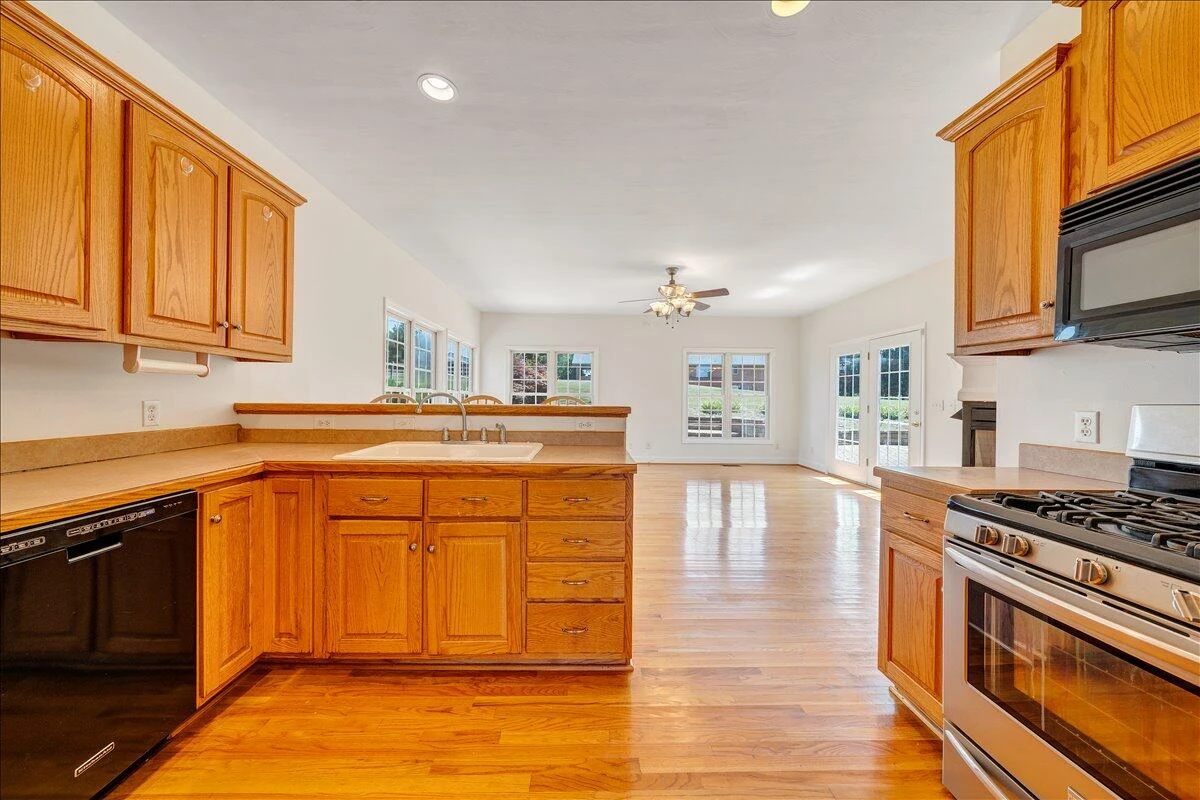 1619 Sterling Place CIR - Photo 23