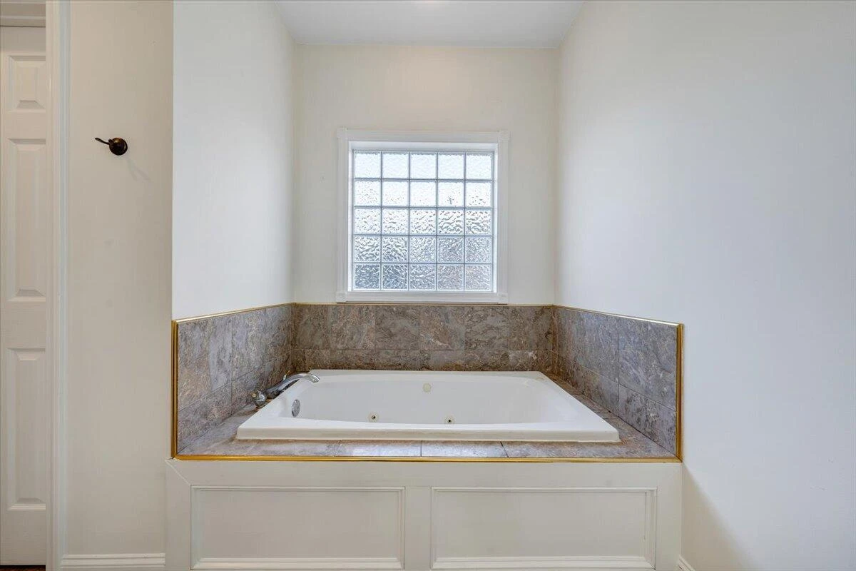 1619 Sterling Place CIR - Photo 31