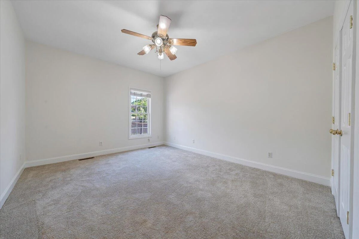 1619 Sterling Place CIR - Photo 38