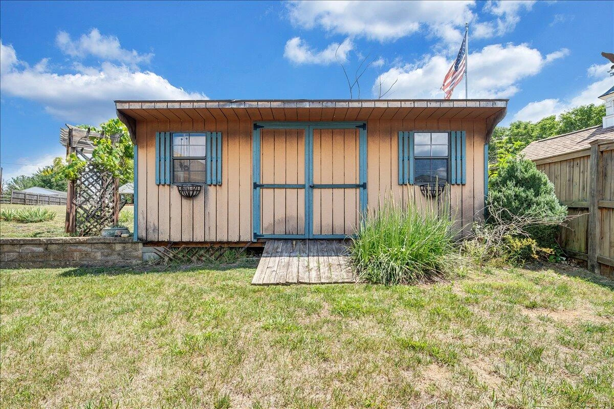 1619 Sterling Place CIR - Photo 65