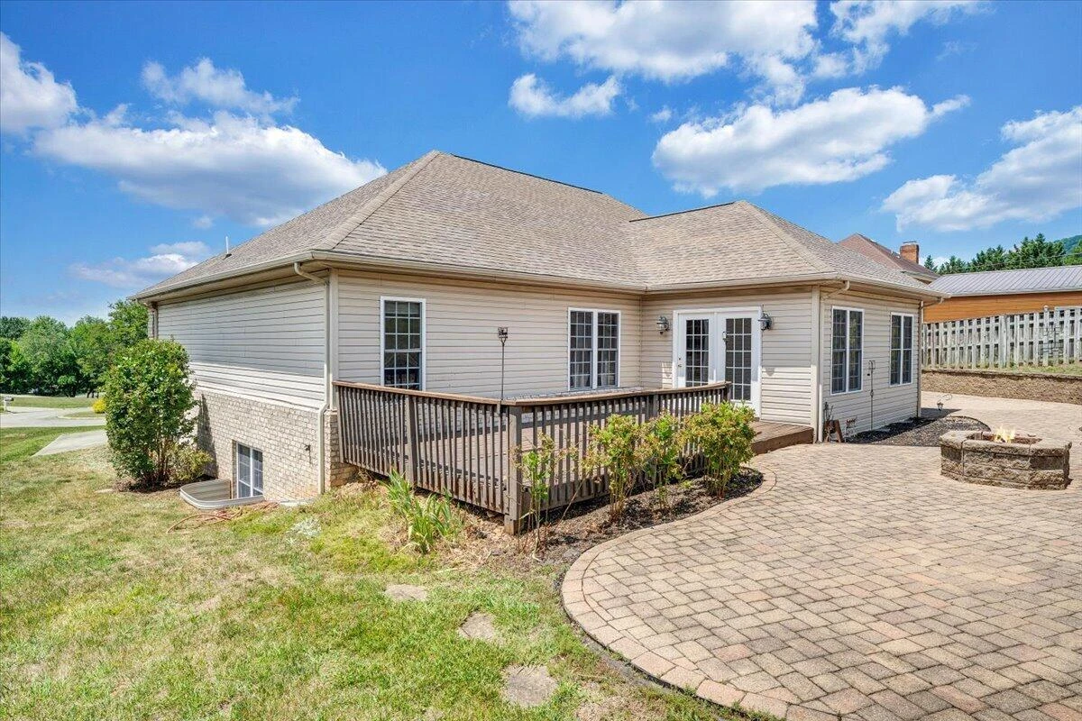 1619 Sterling Place CIR - Photo 71