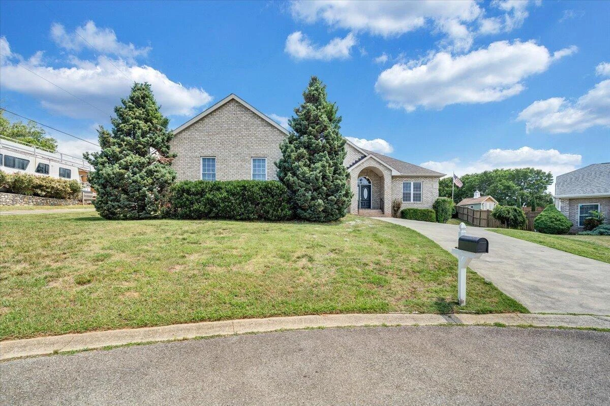 1619 Sterling Place CIR - Photo 74