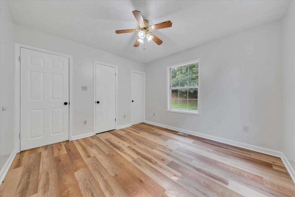 366 Bridge ST N - Photo 15