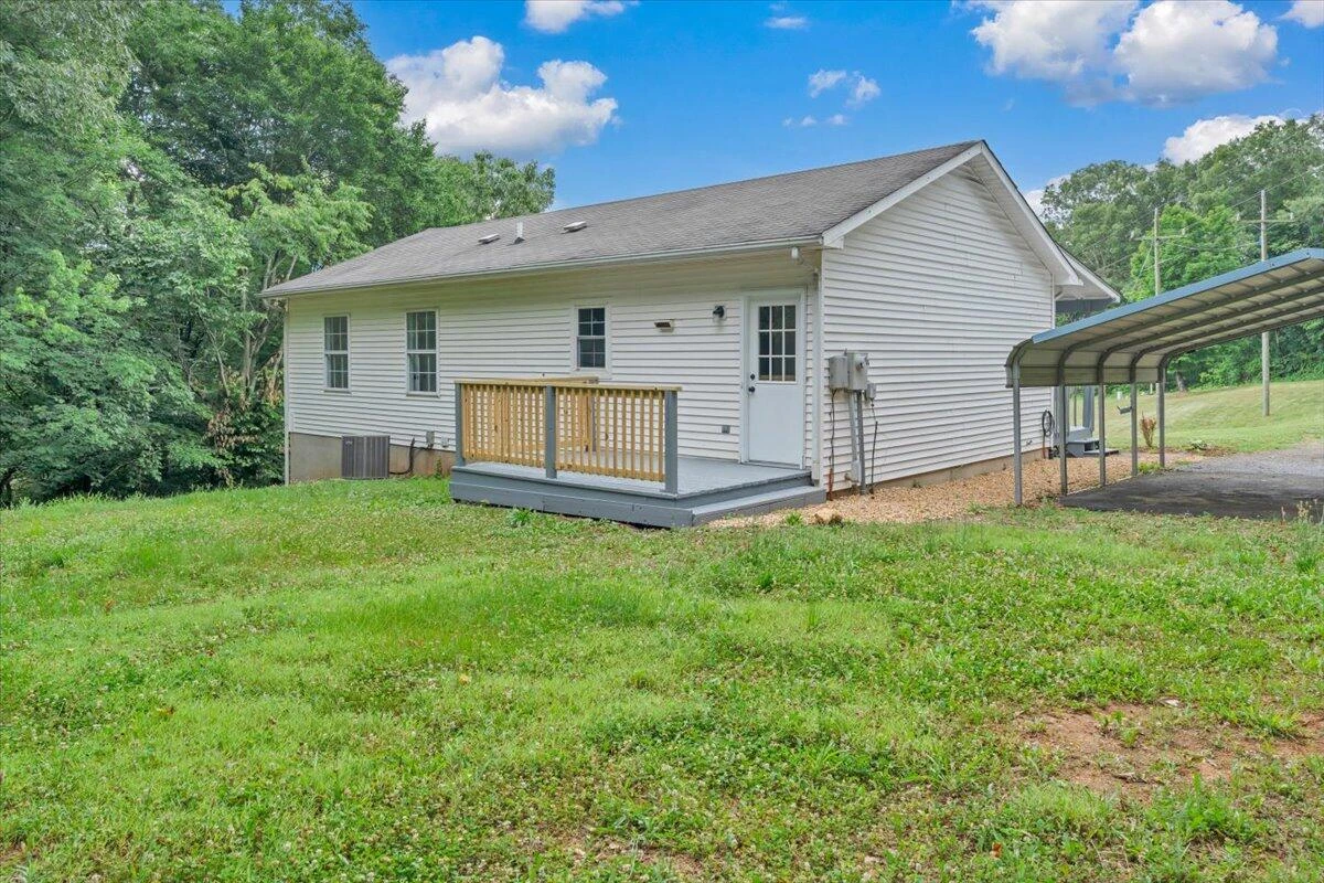 366 Bridge ST N - Photo 28