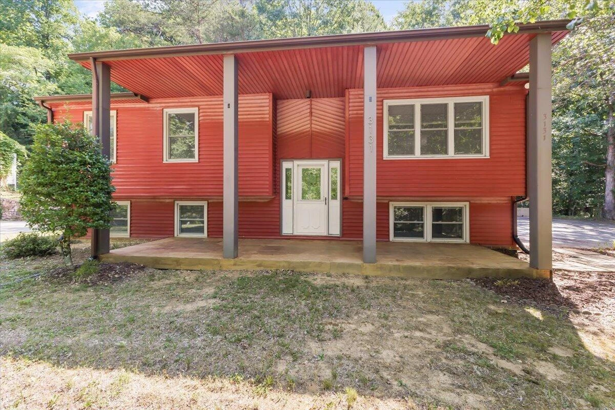 3131 Green Ridge RD