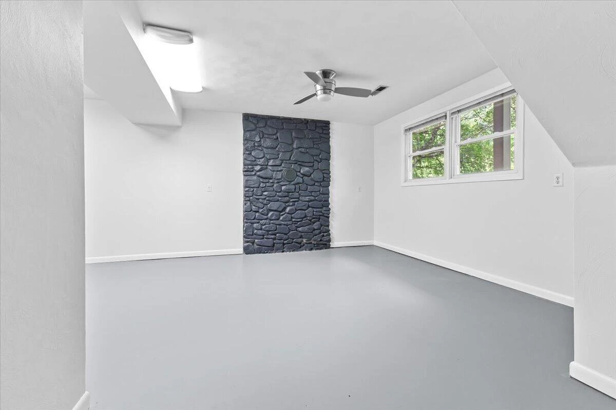 3131 Green Ridge RD - Photo 17